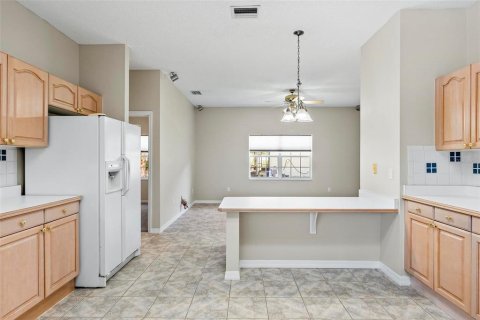 House in Palm Coast, Florida 4 bedrooms, 210.98 sq.m. № 2393385 - photo 17