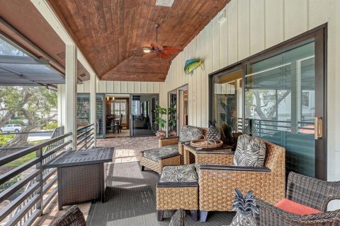 House in Longboat Key, Florida 3 bedrooms, 248.51 sq.m. № 1734722 - photo 26