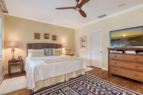 House in Longboat Key, Florida 3 bedrooms, 248.51 sq.m. № 1734722 - photo 21