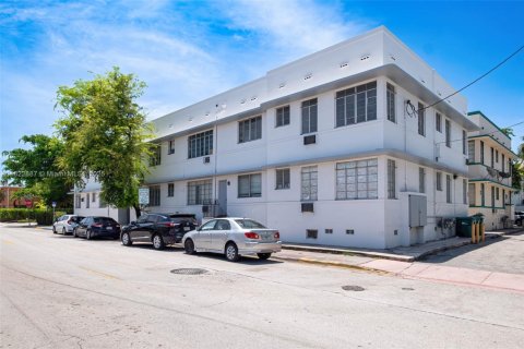 Propiedad comercial en venta en Miami Beach, Florida № 1787157 - foto 1
