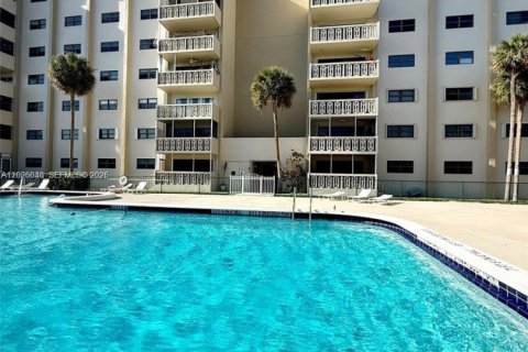 Copropriété à vendre à Miami, Floride: 3 chambres, 178.84 m2 № 2257510 - photo 7