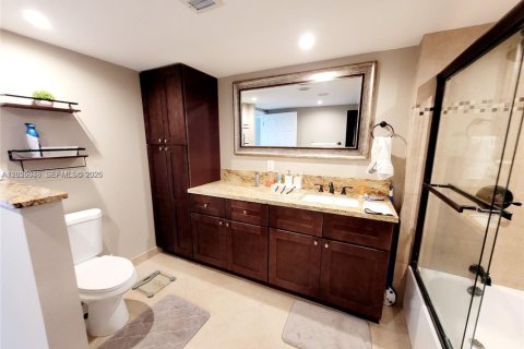 Copropriété à vendre à Miami, Floride: 3 chambres, 178.84 m2 № 2257510 - photo 27