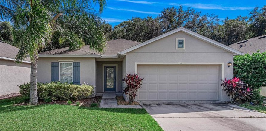 House in Edgewater, Florida 4 bedrooms, 168.71 sq.m. № 2122604