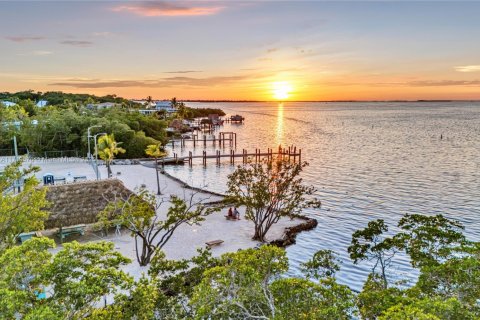 Casa en venta en Key Largo, Florida, 3 dormitorios, 151.62 m2 № 1934810 - foto 17