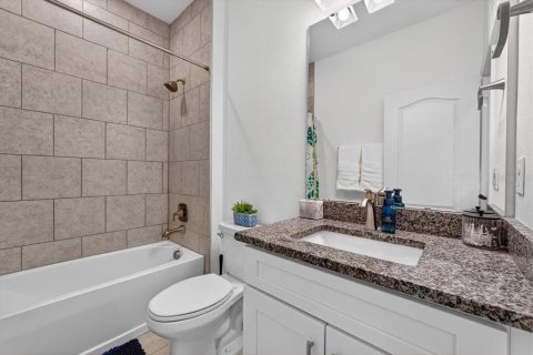 House in Daytona Beach, Florida 4 bedrooms, 193.98 sq.m. № 1917713 - photo 28