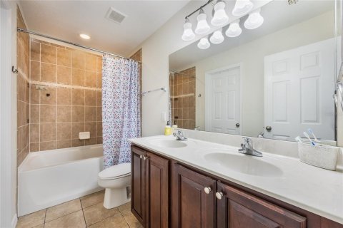 Touwnhouse à vendre à Orlando, Floride: 3 chambres, 167.6 m2 № 1913242 - photo 13