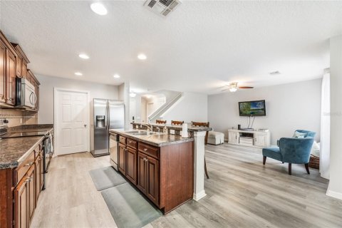 Touwnhouse à vendre à Orlando, Floride: 3 chambres, 167.6 m2 № 1913242 - photo 7
