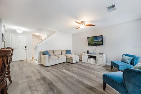 Touwnhouse à vendre à Orlando, Floride: 3 chambres, 167.6 m2 № 1913242 - photo 2