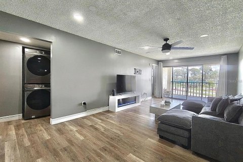 Condo in Orlando, Florida, 2 bedrooms № 2209725 - photo 4