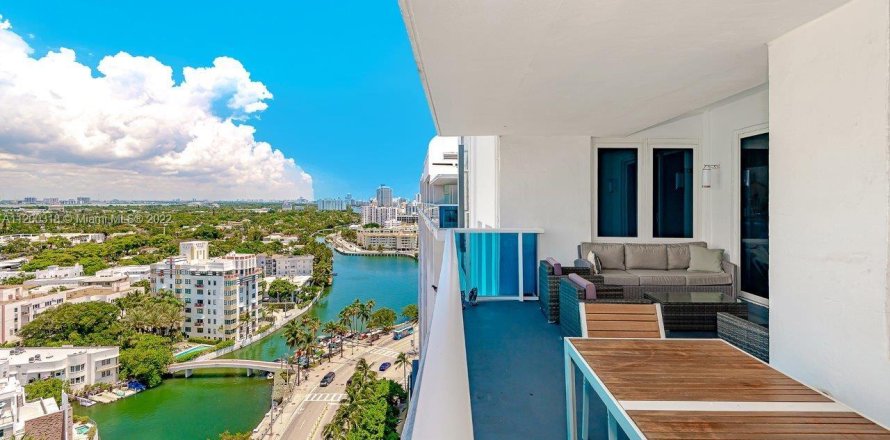 Condo in Miami Beach, Florida, 3 bedrooms № 23846