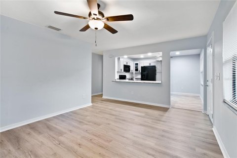 Immobilier commercial à vendre à Dunedin, Floride: 2317.26 m2 № 2097834 - photo 17