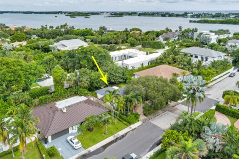 House in West Palm Beach, Florida 3 bedrooms, 112.04 sq.m. № 2399806 - photo 23