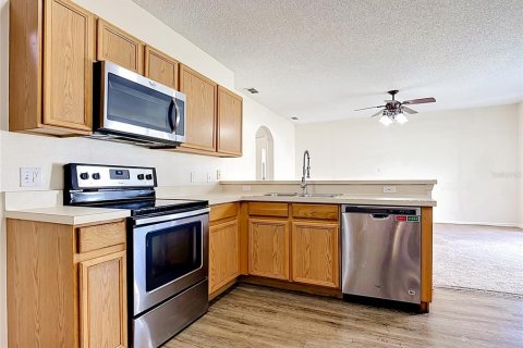 Villa ou maison à vendre à Kissimmee, Floride: 4 chambres, 195.65 m2 № 2093687 - photo 13