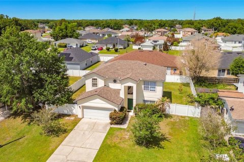 Villa ou maison à Kissimmee, Floride 4 chambres, 195.65 m2 № 2093687