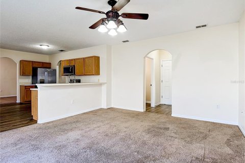 Villa ou maison à vendre à Kissimmee, Floride: 4 chambres, 195.65 m2 № 2093687 - photo 19