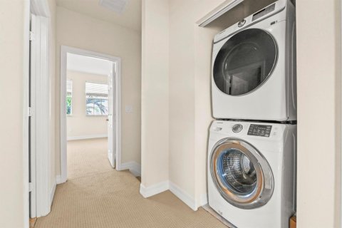Townhouse in Boynton Beach, Florida 3 bedrooms, 148.55 sq.m. № 2181108 - photo 23