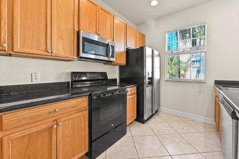 Townhouse in Boynton Beach, Florida 3 bedrooms, 148.55 sq.m. № 2181108 - photo 10