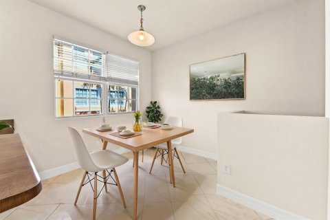 Townhouse in Boynton Beach, Florida 3 bedrooms, 148.55 sq.m. № 2181108 - photo 11