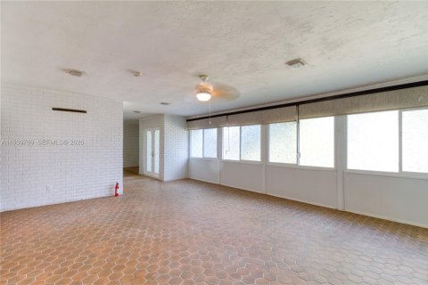 Casa en venta en Tamarac, Florida, 3 dormitorios, 217.02 m2 № 1998637 - foto 25