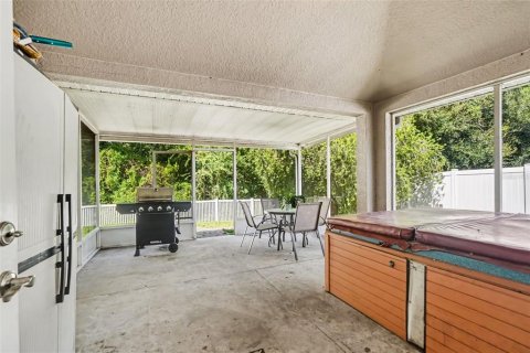 Купить виллу или дом в Уэсли-Чепел, Флорида 3 комнаты, 204.94м2, № 2416459 - фото 17