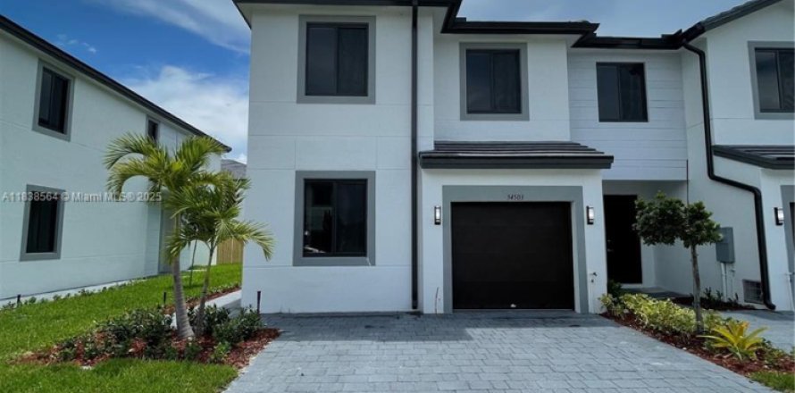 Touwnhouse à Florida City, Floride 4 chambres № 1830492