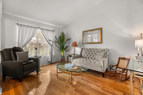 Casa en venta en Deltona, Florida, 4 dormitorios, 205.87 m2 № 1837467 - foto 9