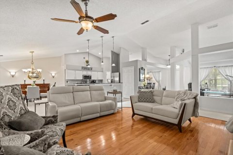 Casa en venta en Deltona, Florida, 4 dormitorios, 205.87 m2 № 1837467 - foto 13