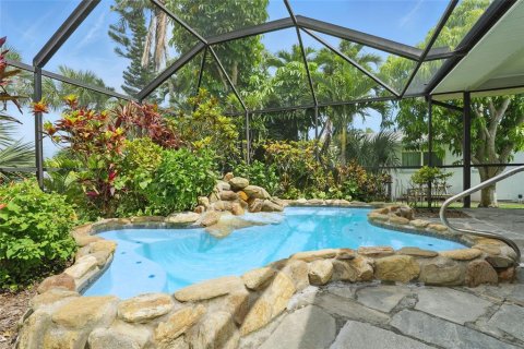 Casa en venta en Cape Coral, Florida, 3 dormitorios, 164.25 m2 № 1843035 - foto 3