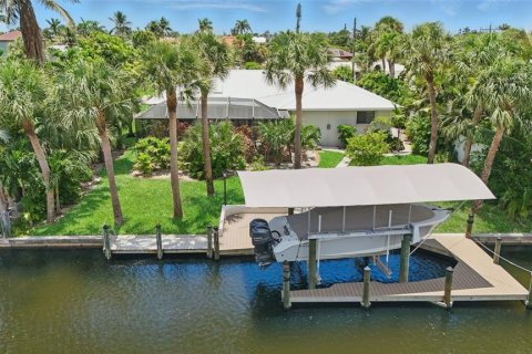 Casa en venta en Cape Coral, Florida, 3 dormitorios, 164.25 m2 № 1843035 - foto 2