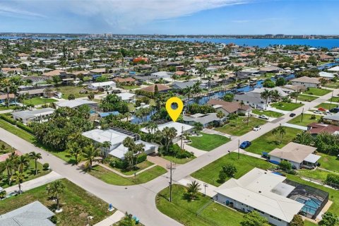 Casa en venta en Cape Coral, Florida, 3 dormitorios, 164.25 m2 № 1843035 - foto 4