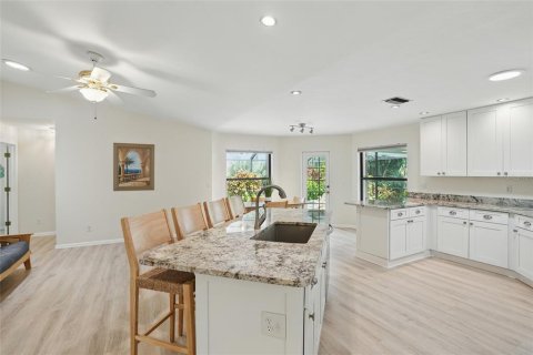 Casa en venta en Cape Coral, Florida, 3 dormitorios, 164.25 m2 № 1843035 - foto 15