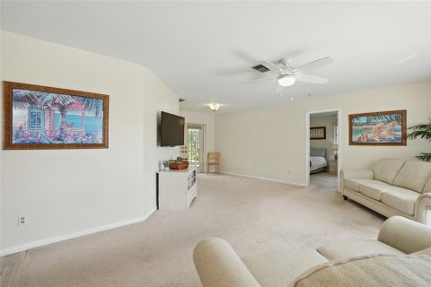 Casa en venta en Cape Coral, Florida, 3 dormitorios, 164.25 m2 № 1843035 - foto 7