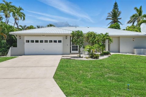 Casa en venta en Cape Coral, Florida, 3 dormitorios, 164.25 m2 № 1843035 - foto 1