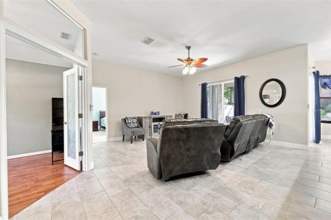 House in Homosassa, Florida 3 bedrooms, 190.73 sq.m. № 2347661 - photo 12