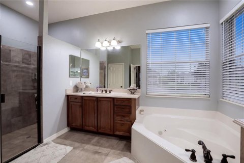 Villa ou maison à vendre à Groveland, Floride: 4 chambres, 289.95 m2 № 2408393 - photo 23