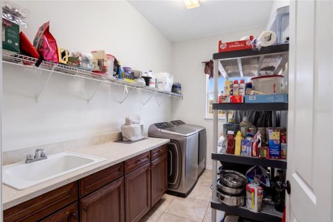 Villa ou maison à vendre à Groveland, Floride: 4 chambres, 289.95 m2 № 2408393 - photo 28