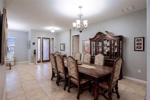 Villa ou maison à vendre à Groveland, Floride: 4 chambres, 289.95 m2 № 2408393 - photo 10