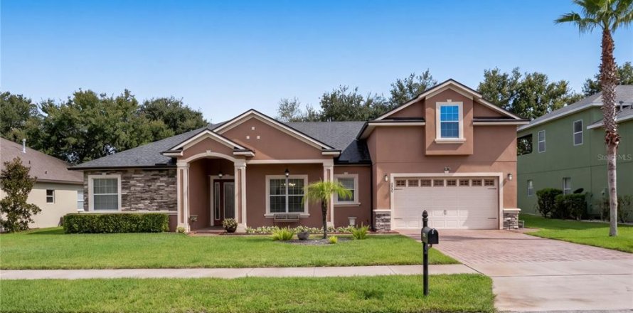 Villa ou maison à Groveland, Floride 4 chambres, 289.95 m2 № 2408393
