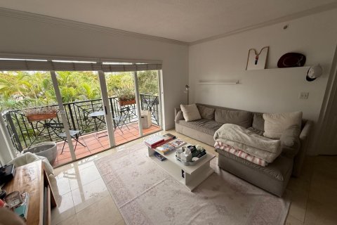 Снять в аренду кондоминиум в Корал-Гейблс, Флорида 3 спальни, 132.57м2, № 1994129 - фото 26