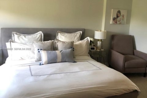 Condo in Coral Gables, Florida, 3 bedrooms  № 1994129 - photo 9