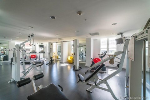 Copropriété à louer à Miami, Floride: 1 chambre, 58.06 m2 № 2026882 - photo 17