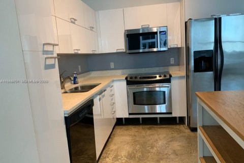 Copropriété à louer à Miami, Floride: 1 chambre, 58.06 m2 № 2026882 - photo 3