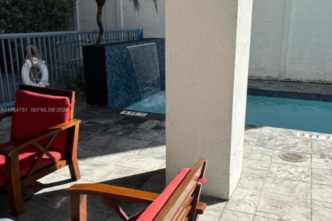 Copropriété à louer à Miami, Floride: 1 chambre, 58.06 m2 № 2026882 - photo 18