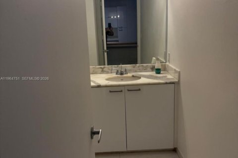Copropriété à louer à Miami, Floride: 1 chambre, 58.06 m2 № 2026882 - photo 12