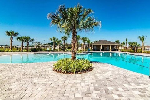 House in Davenport, Florida 4 bedrooms, 182 sq.m. № 2096754 - photo 23