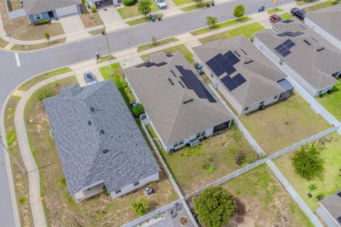 House in Davenport, Florida 4 bedrooms, 182 sq.m. № 2096754 - photo 2