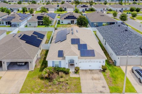 House in Davenport, Florida 4 bedrooms, 182 sq.m. № 2096754