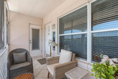 Condominio en venta en Pompano Beach, Florida, 2 dormitorios, 92.9 m2 № 2181521 - foto 16