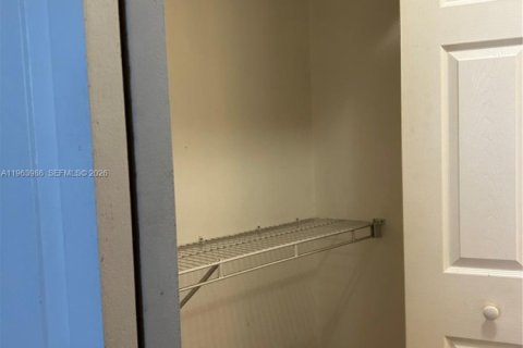 Купить кондоминиум в Мирамар, Флорида 2 спальни, 90.77м2, № 2025527 - фото 19