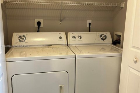 Купить кондоминиум в Мирамар, Флорида 2 спальни, 90.77м2, № 2025527 - фото 14